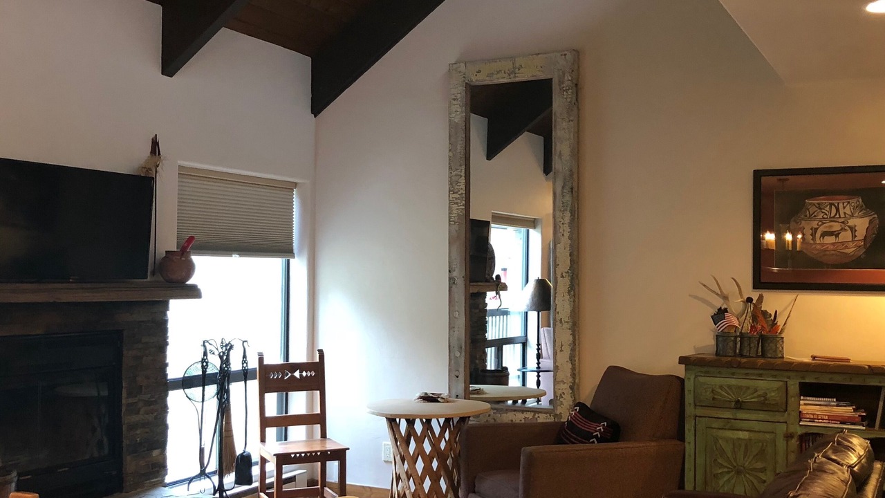 Photo of Livingroom in Purgatory