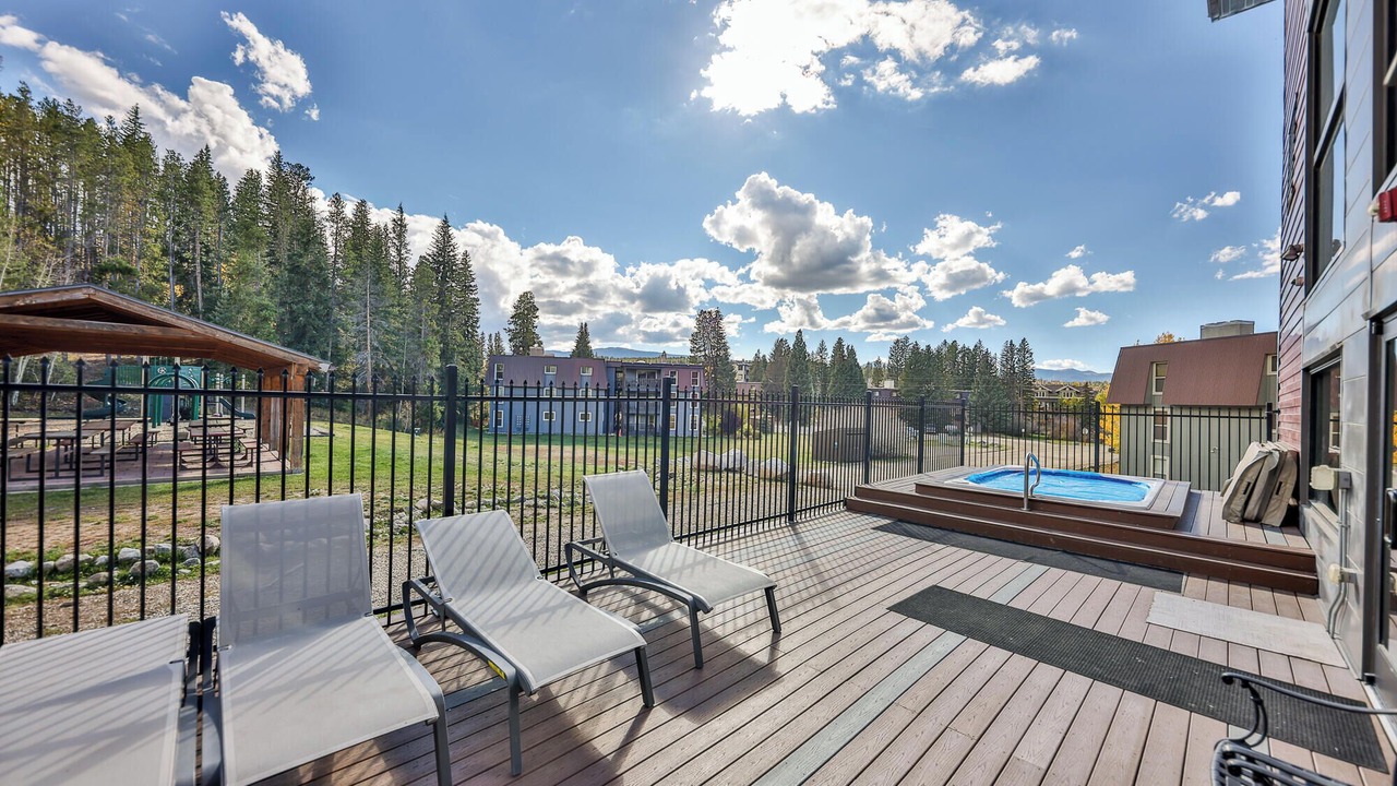Photo of Outdoor in Rendezvous