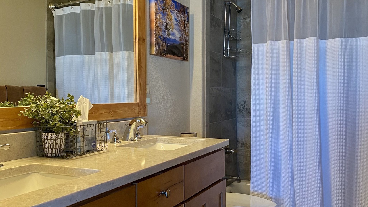 Photo of Bathroom in Silvercreek