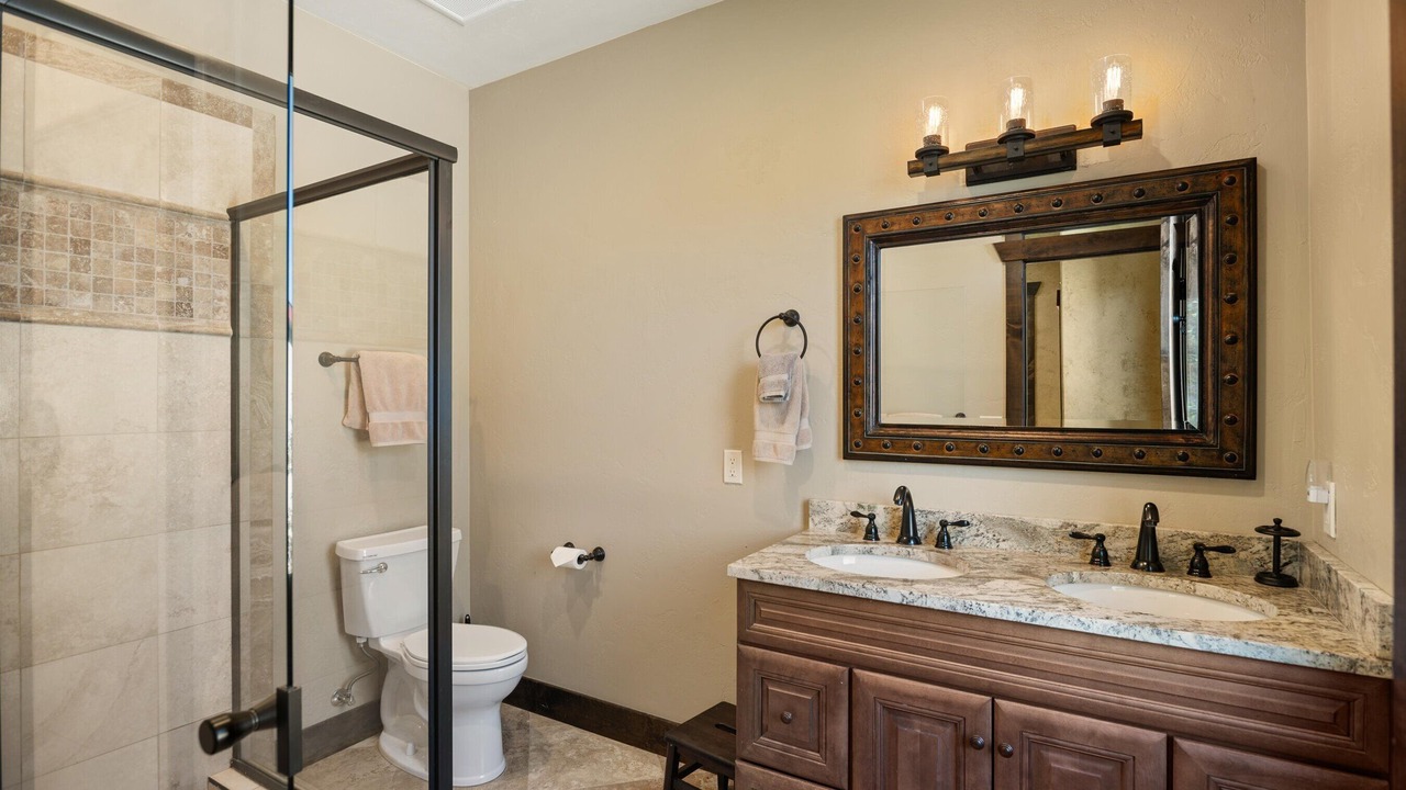 Photo of Bathroom in Carbondale