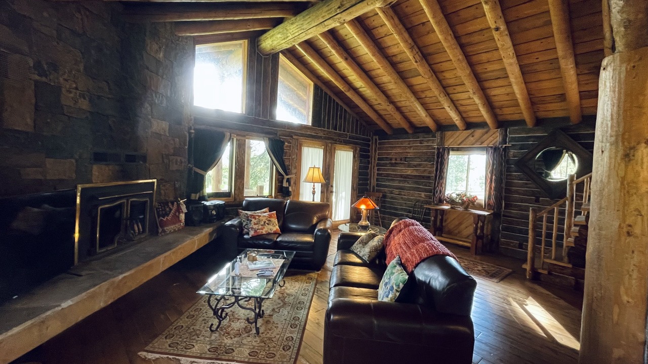 Photo of Livingroom in Clark