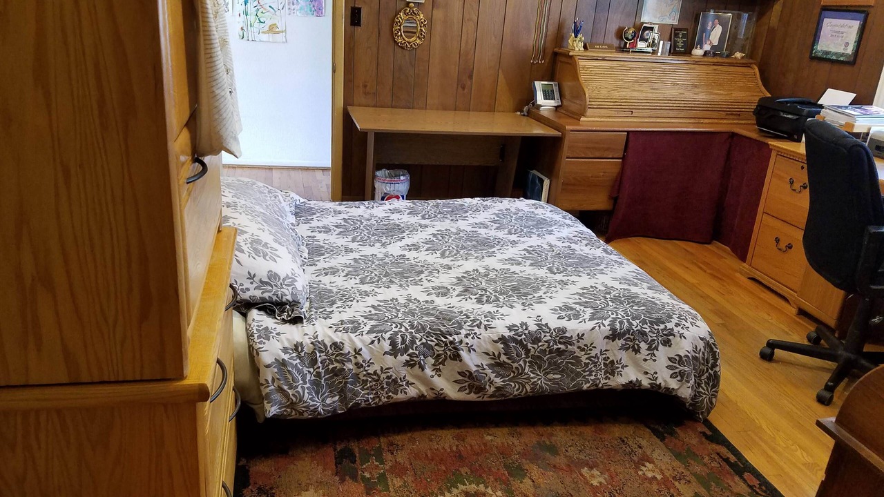 Photo of Bedroom in Coal Creek Canyon
