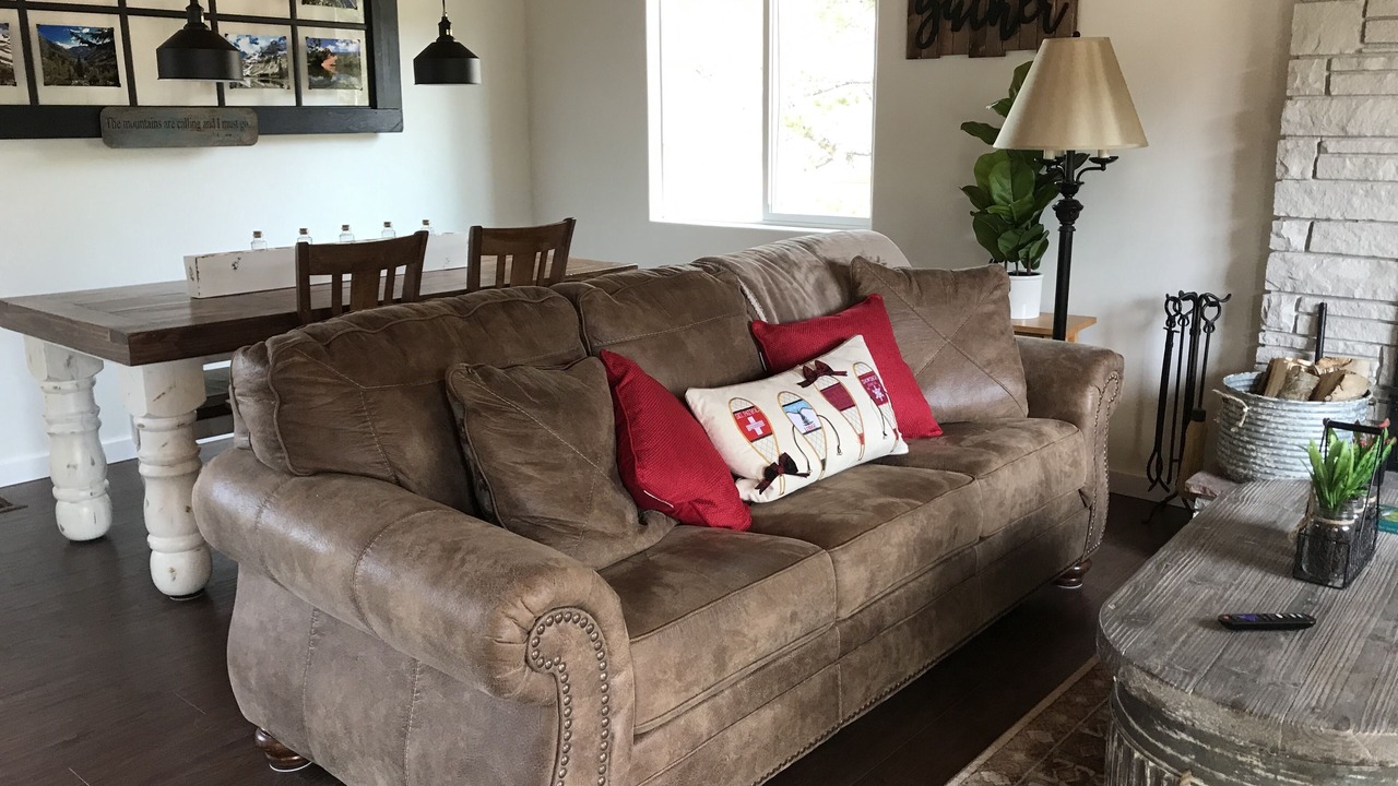 Photo of Livingroom in Rainbow Valley