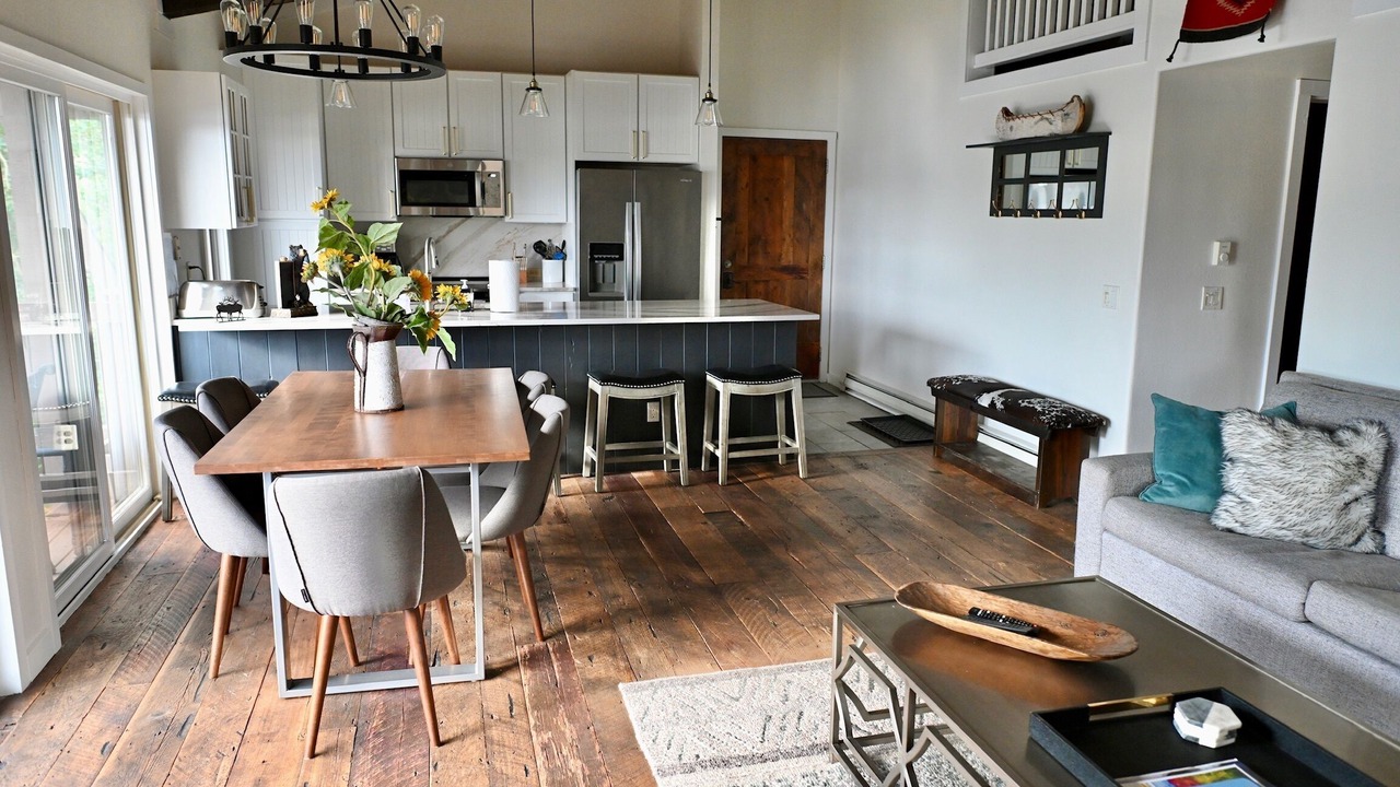 Photo of Livingroom in Snowmass Village