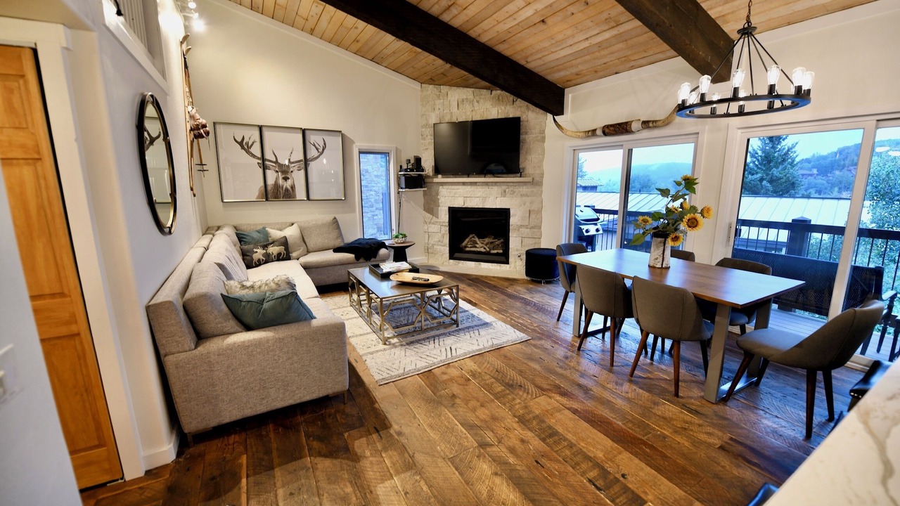 Photo of Livingroom in Snowmass Village