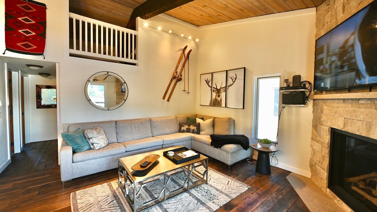Photo of Livingroom in Snowmass Village