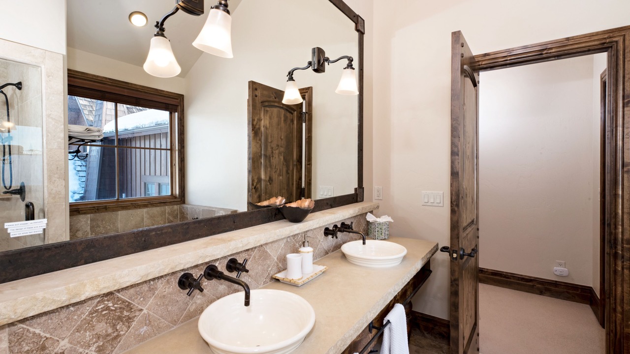 Photo of Bathroom in Missouri Heights