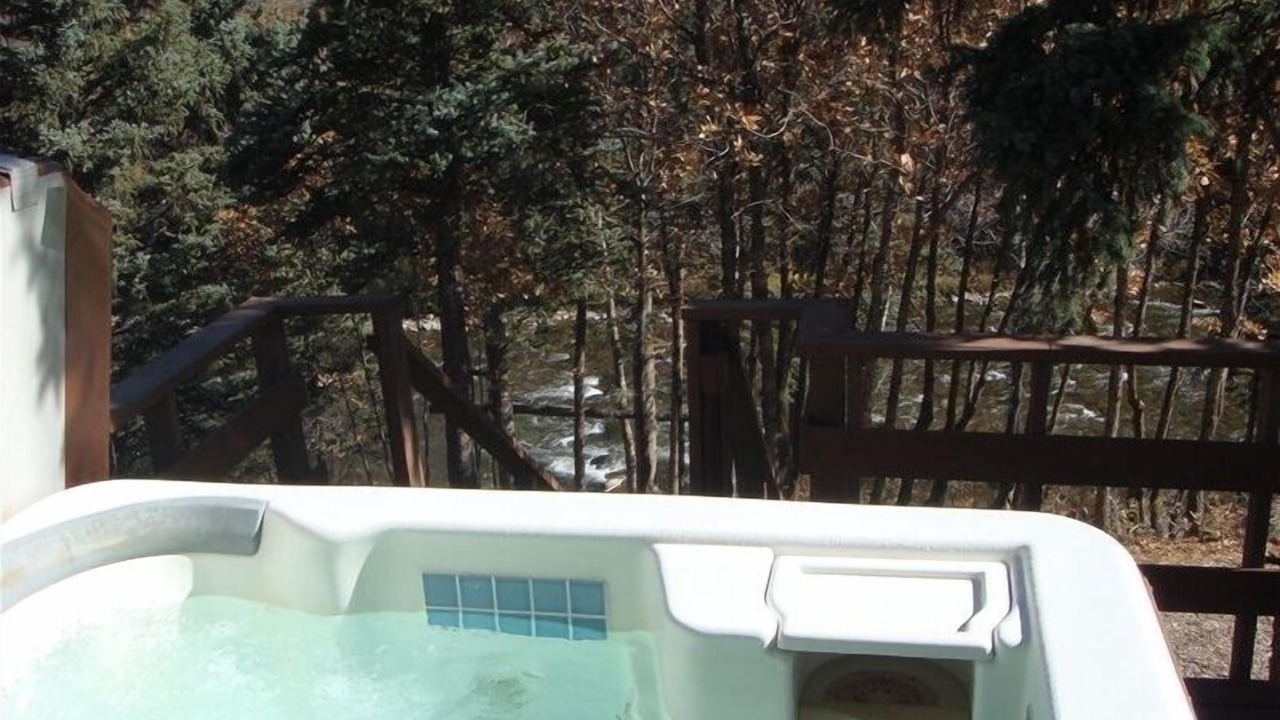 Photo of Others in Woody Creek
