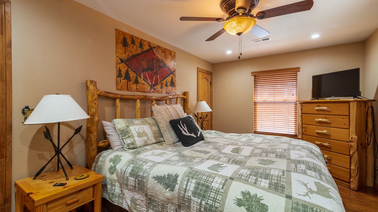 Photo of Livingroom in Woodland Park