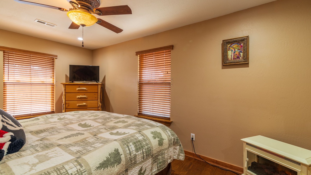 Photo of Livingroom in Woodland Park