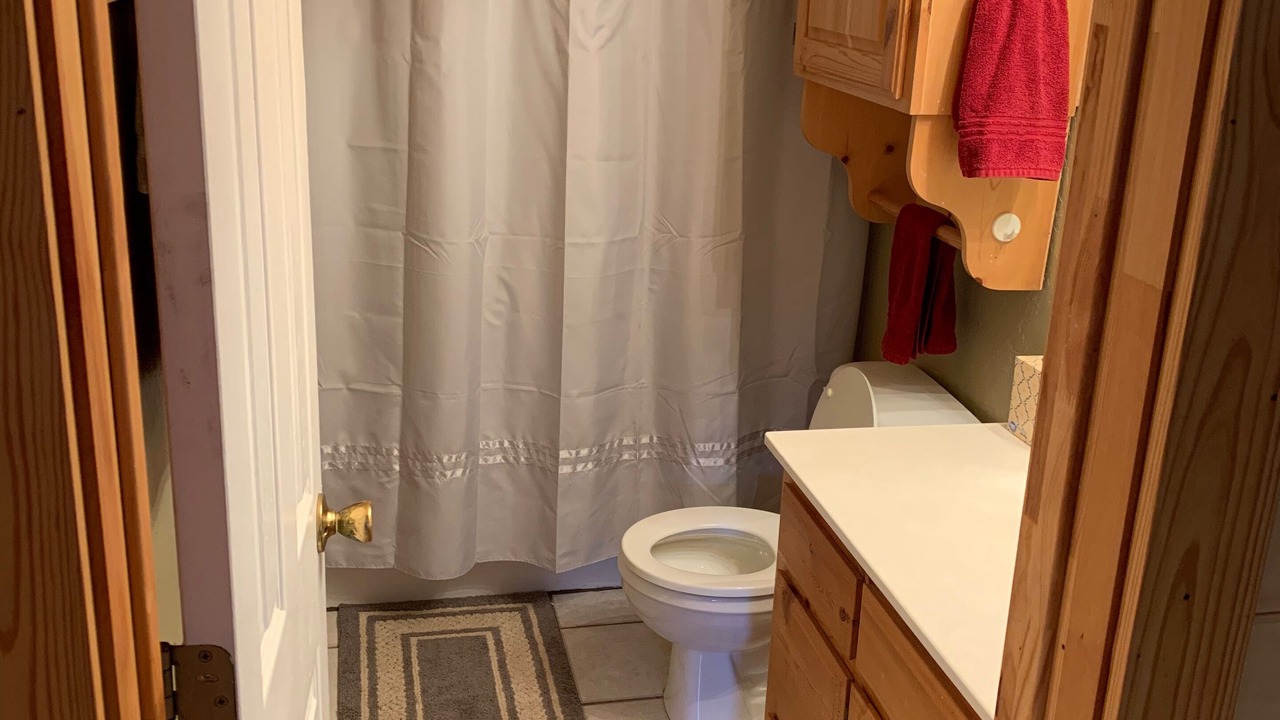 Photo of Bathroom in Forest Lakes