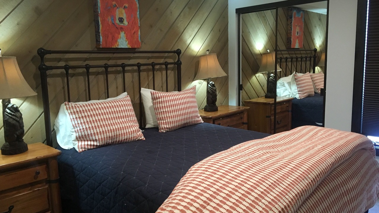 Photo of Bedroom in Avon
