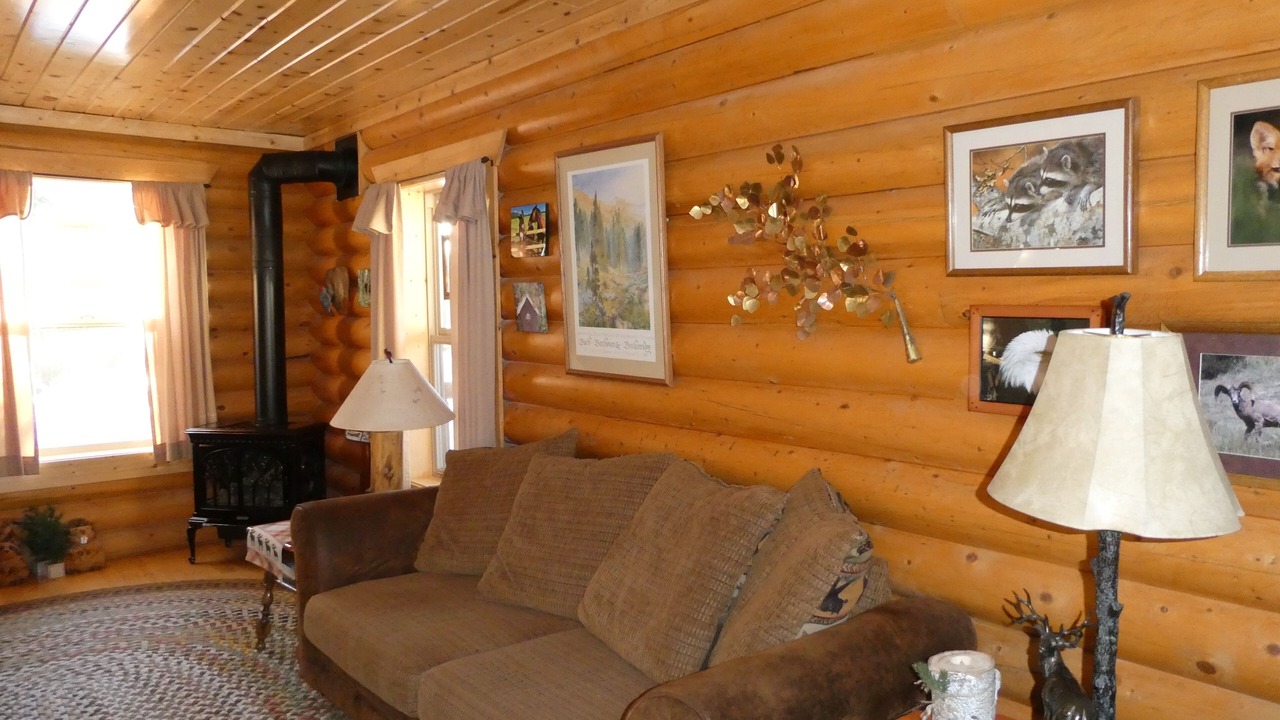 Photo of Livingroom in Warm Springs