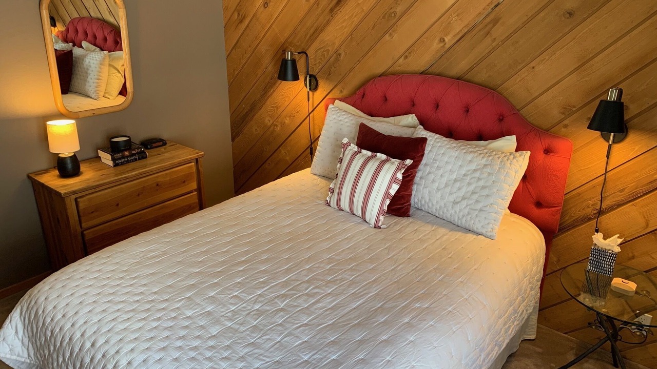 Photo of Bedroom in Avon