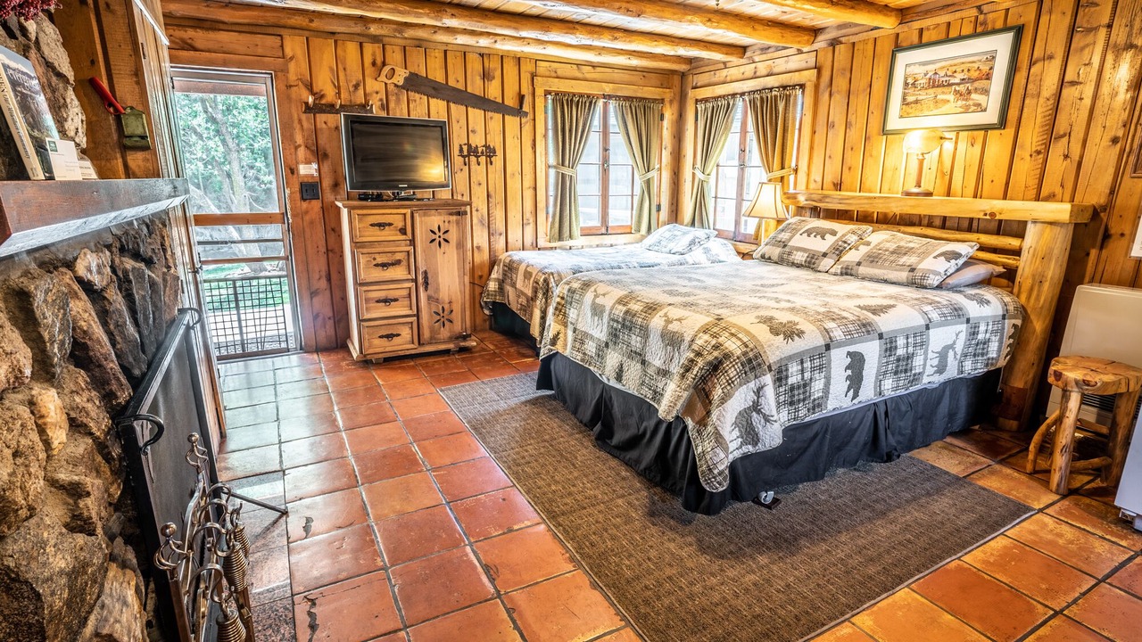 Photo of Bedroom in Evergreen