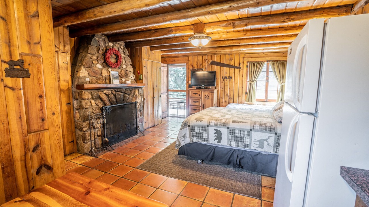 Photo of Bedroom in Evergreen
