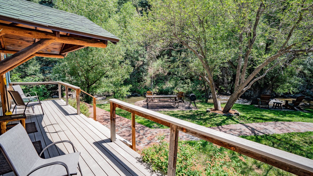 Photo of Patio Balcony in Evergreen