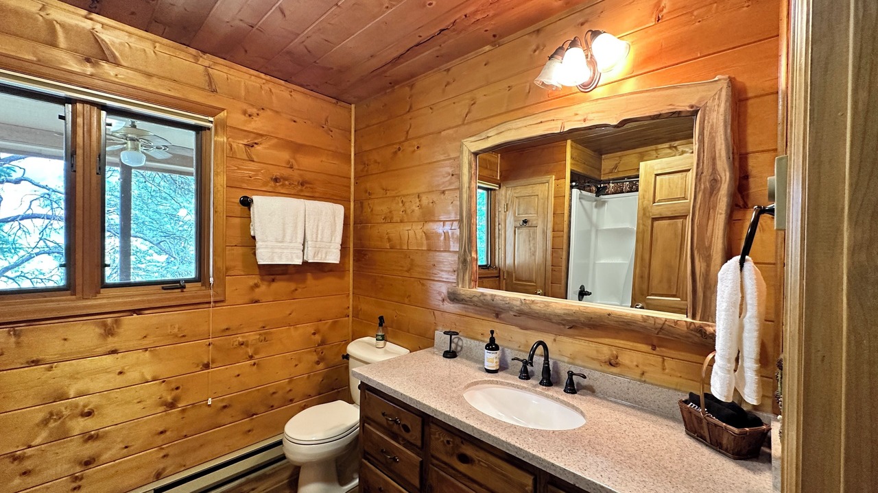 Photo of Bathroom in Ridgway