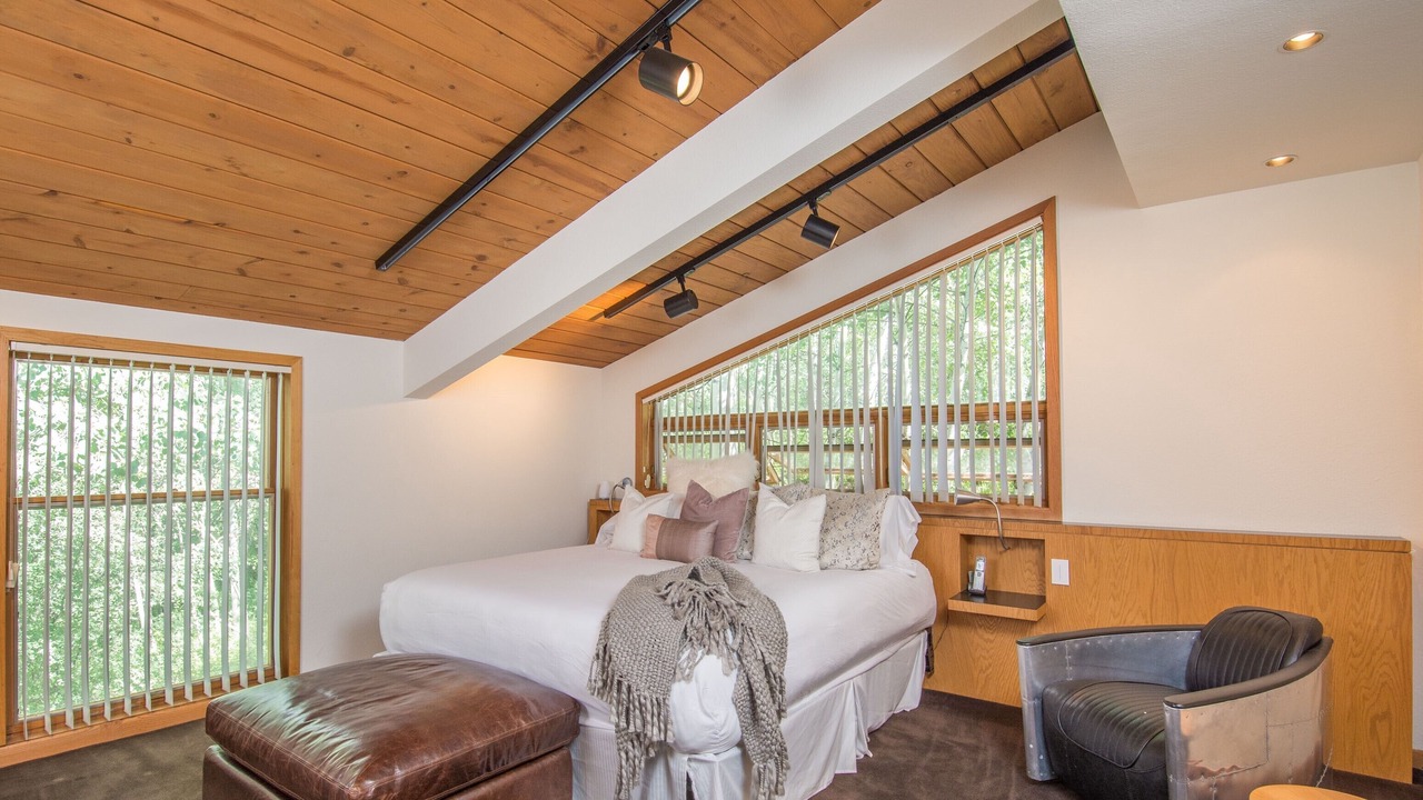 Photo of Bedroom in Snowmass Village