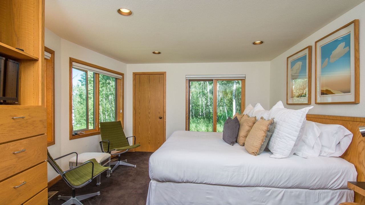 Photo of Bedroom in Snowmass Village