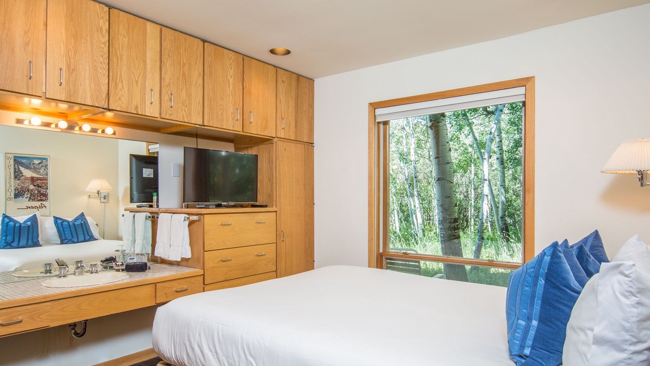 Photo of Bedroom in Snowmass Village