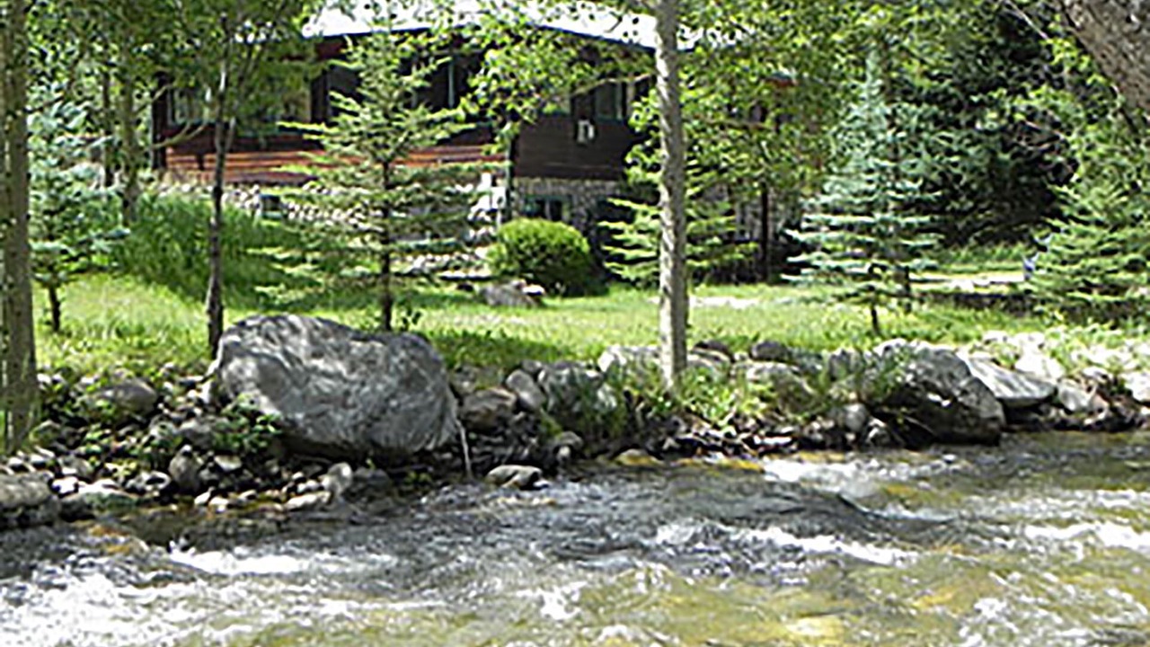 Photo of Others in Lyons