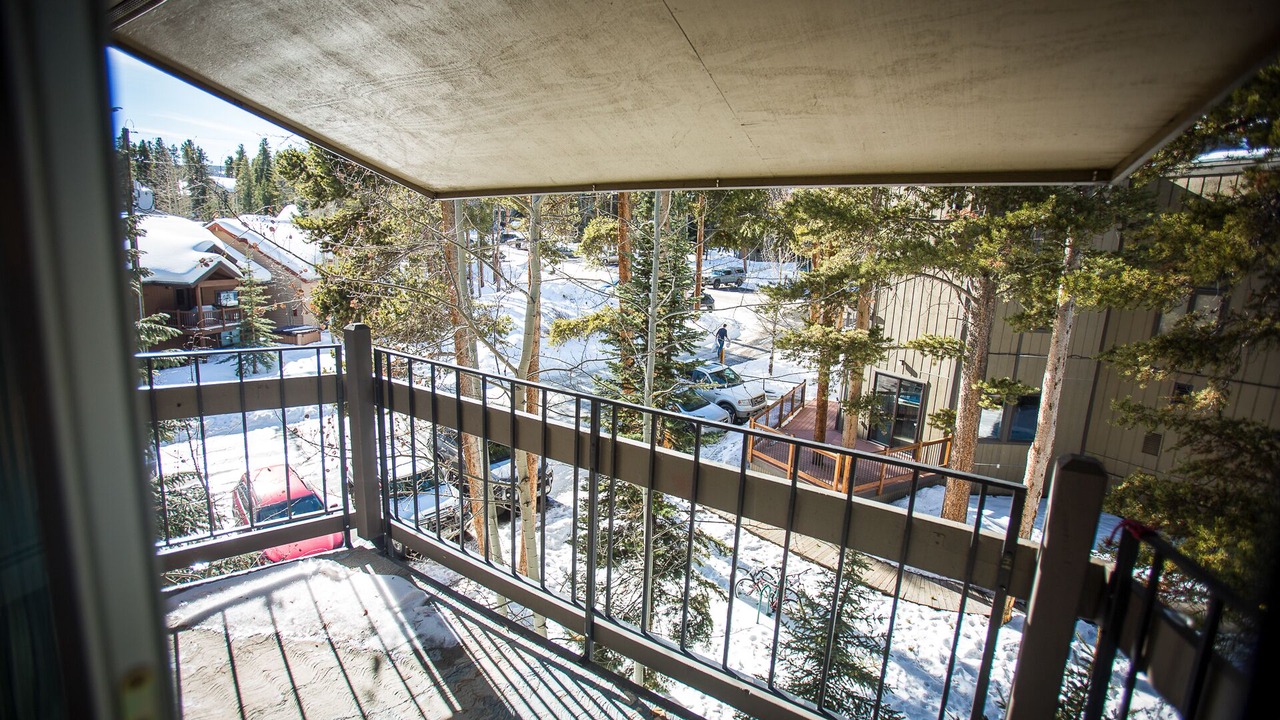 Photo of Outdoor in Peak 8