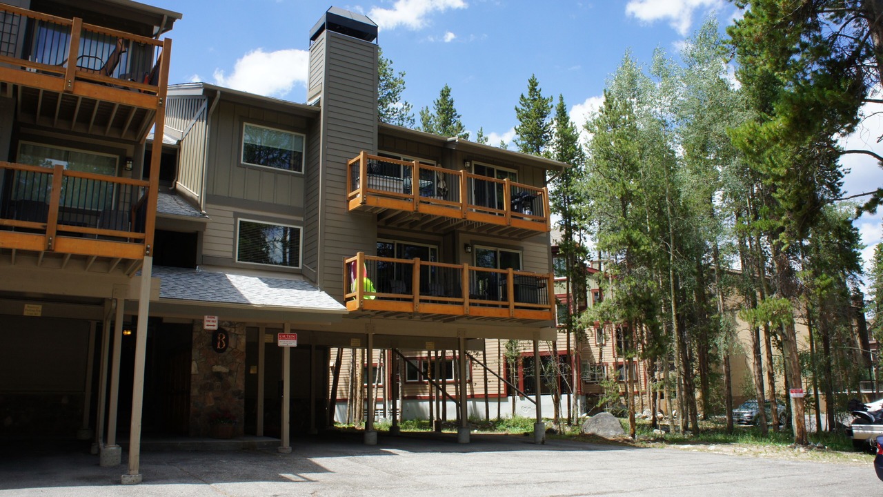 Photo of Others in Peak 9