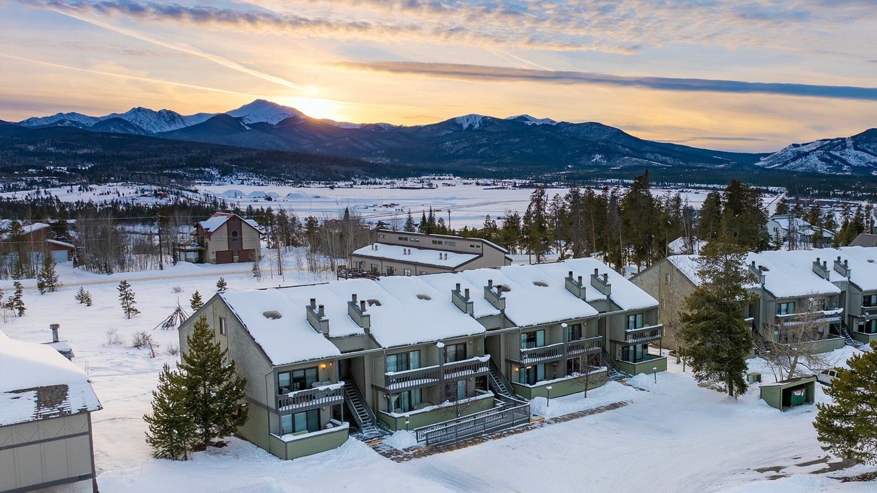 Photo of Outdoor in Fraser
