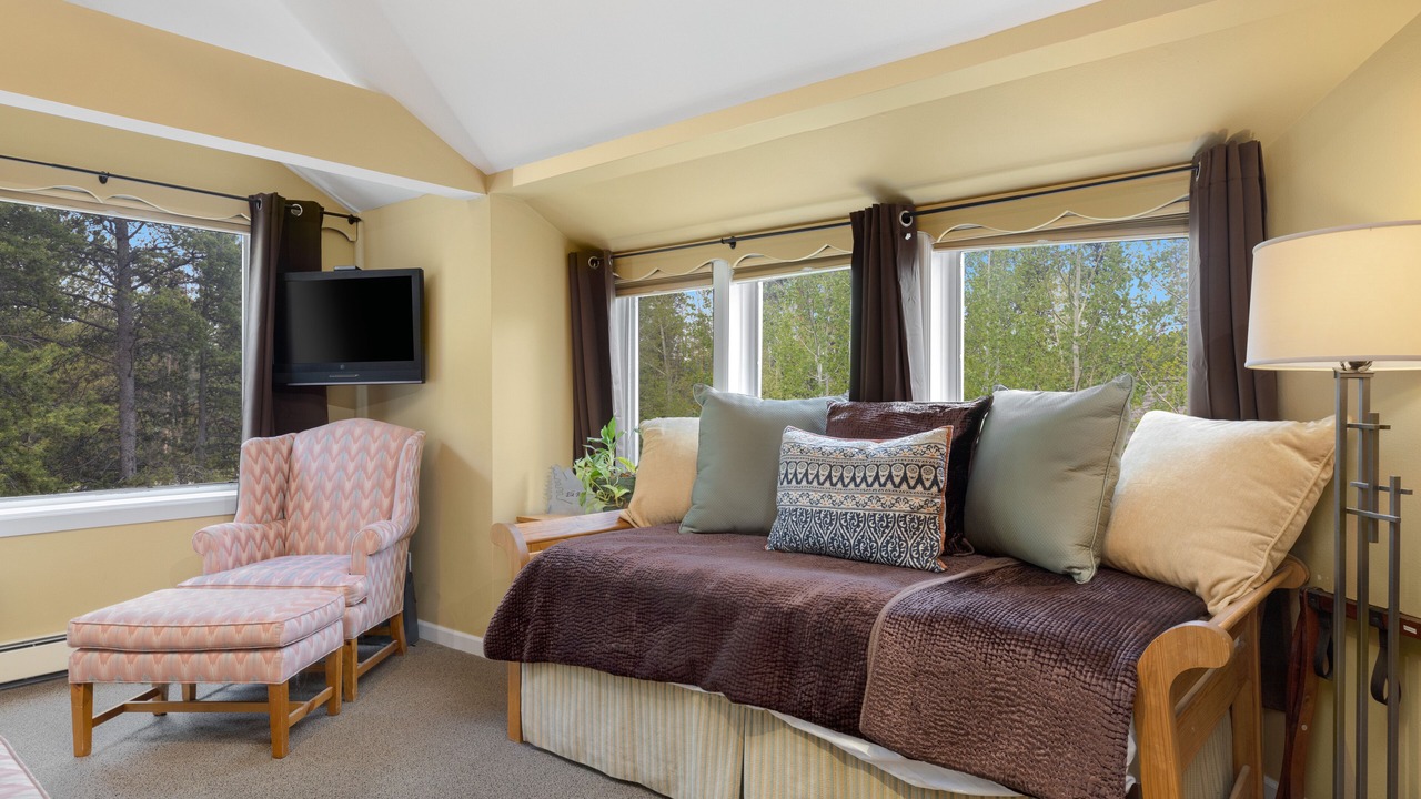 Photo of Bedroom in Keystone