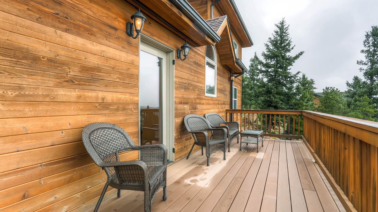Photo of Patio Balcony in Evergreen