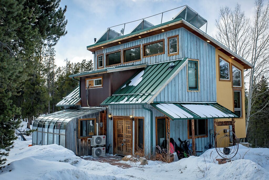 Photo of Outdoor in Black Hawk