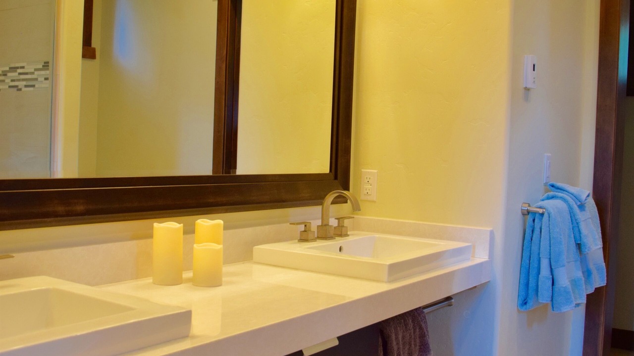 Photo of Bathroom in Quandary Village