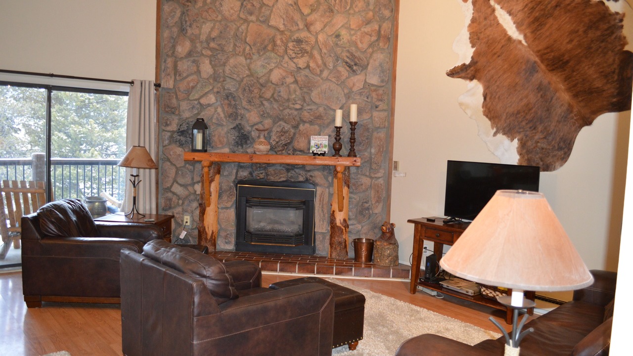 Photo of Livingroom in Historic District