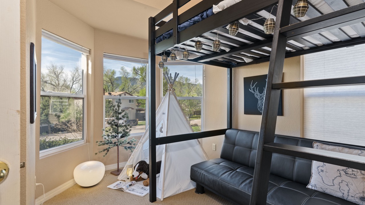 Photo of Bedroom in Colorado Springs