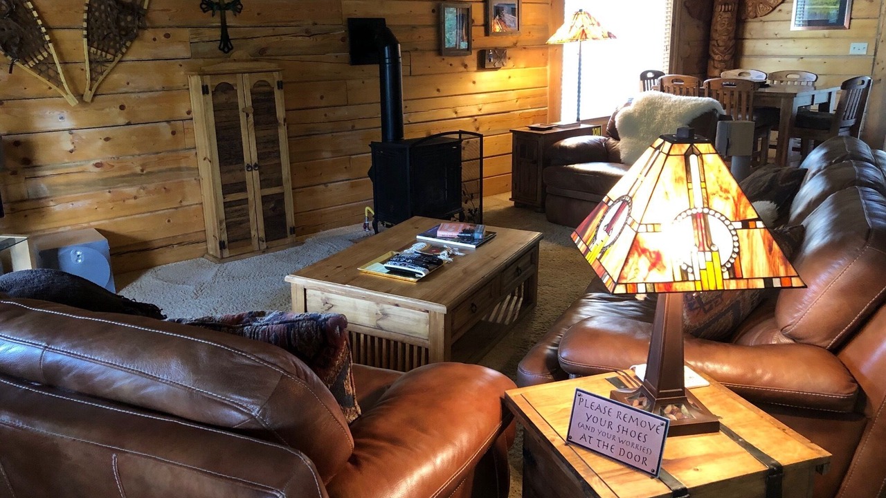 Photo of Livingroom in Forest Lakes