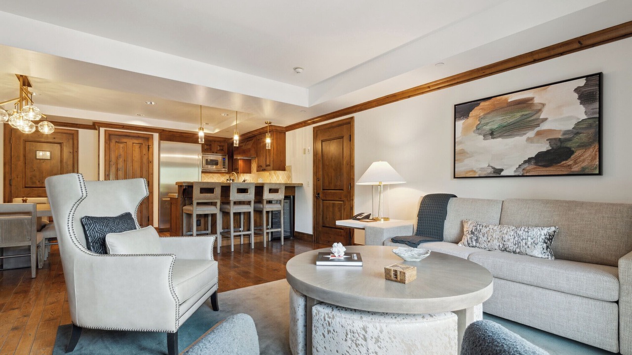 Photo of Livingroom in Downtown