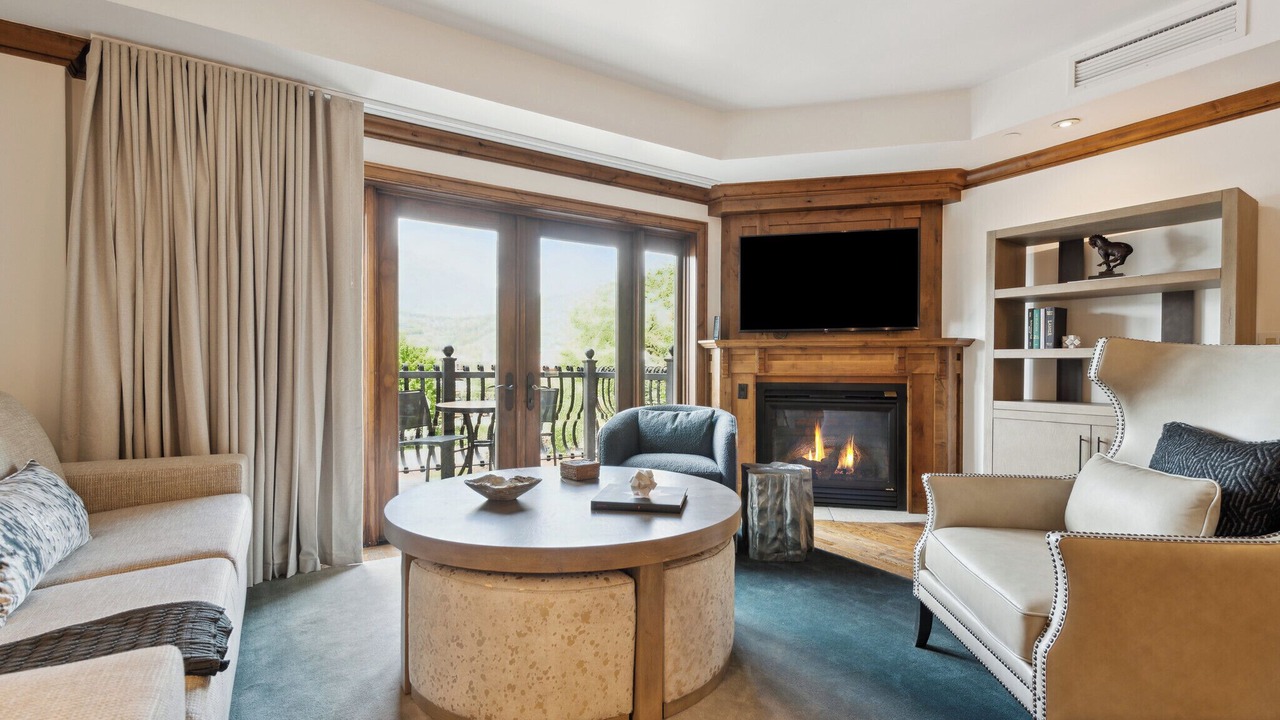 Photo of Livingroom in Downtown