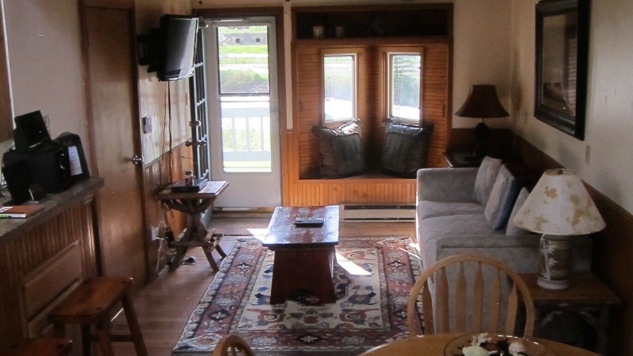 Photo of Livingroom in Redstone