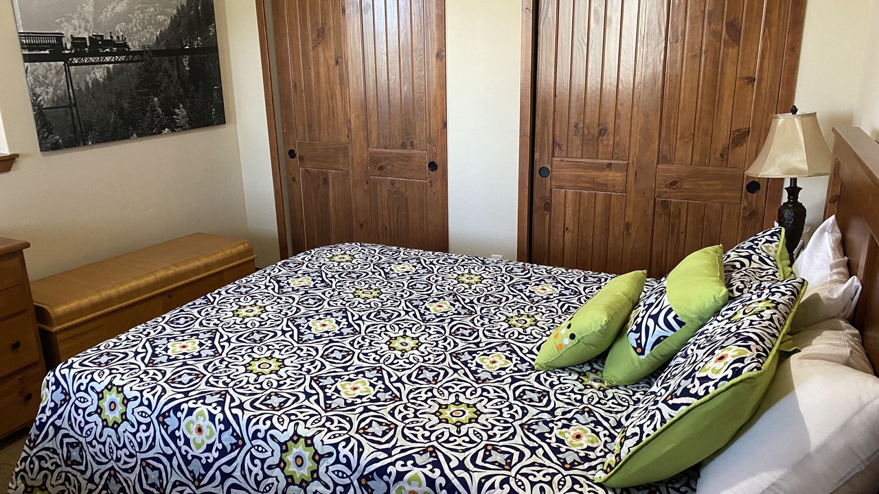 Photo of Bedroom in Silvercreek