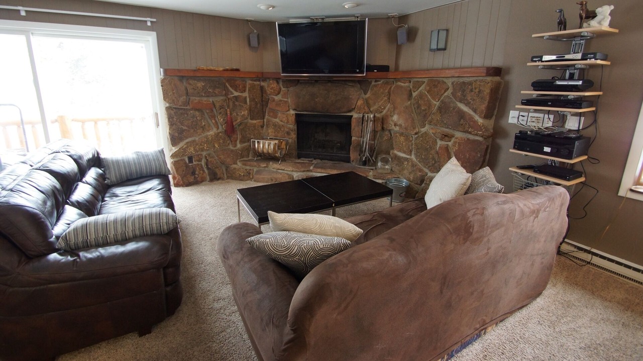 Photo of Livingroom in Fraser