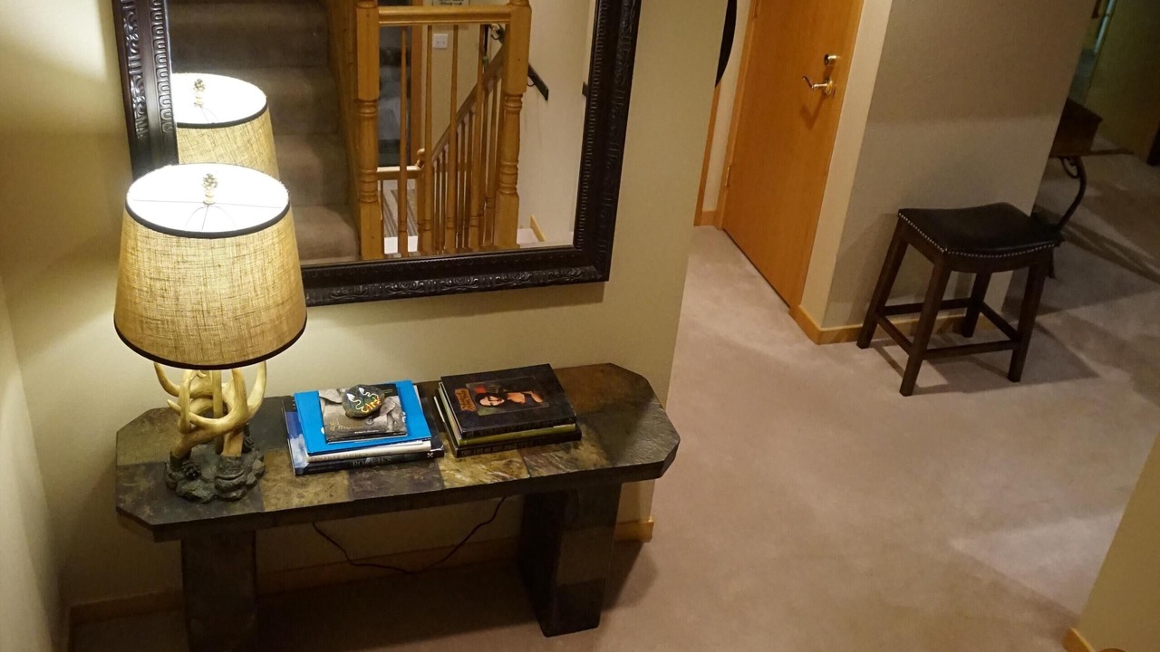 Photo of Bedroom in Four O'Clock