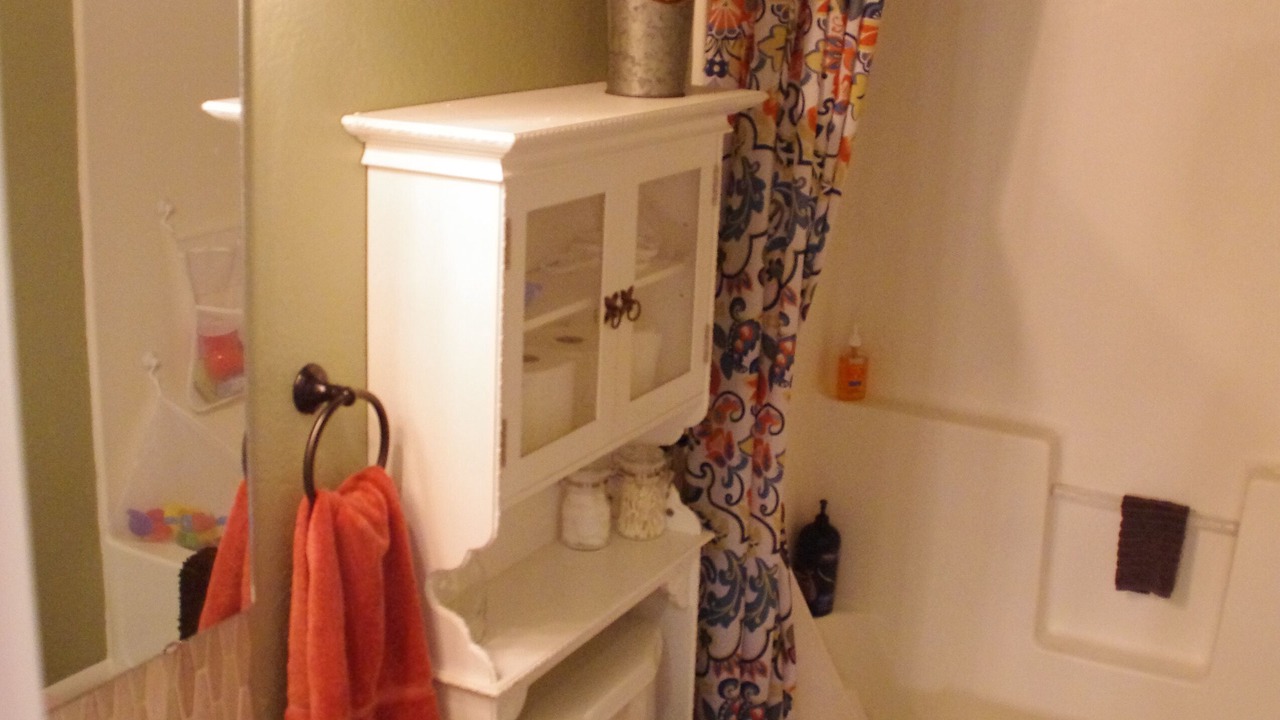 Photo of Bathroom in Summit Cove