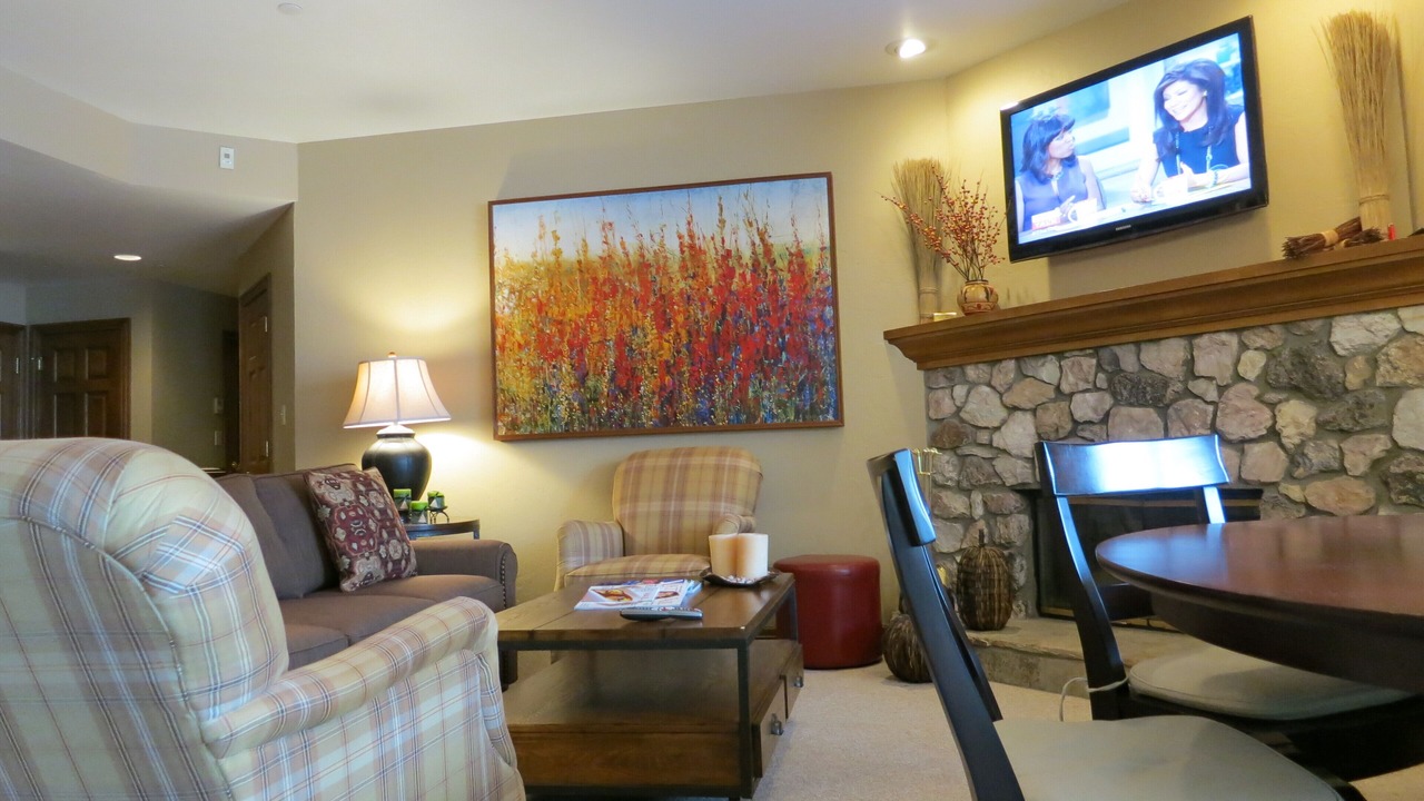 Photo of Livingroom in Beaver Creek