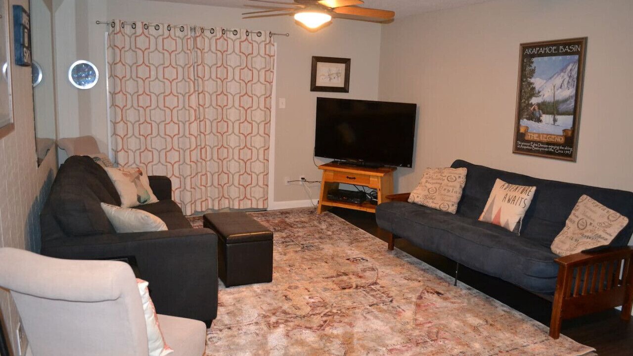 Photo of Livingroom in Dillon