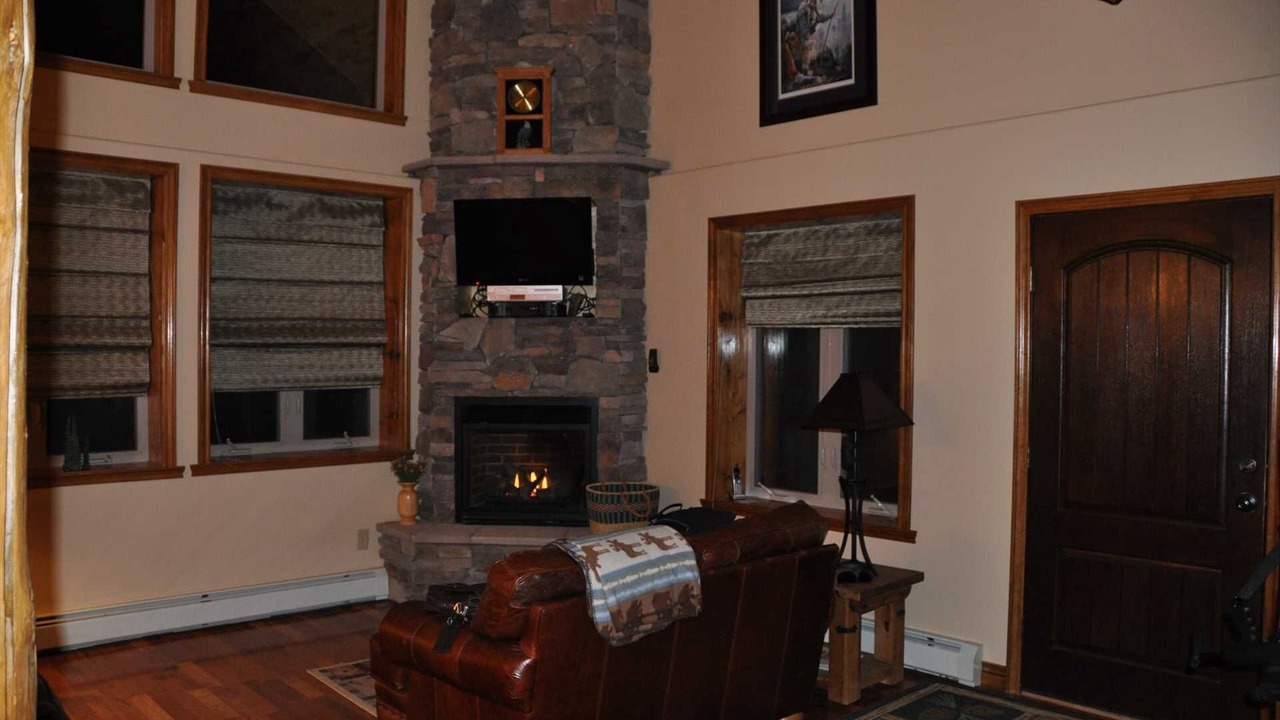 Photo of Livingroom in Lake City