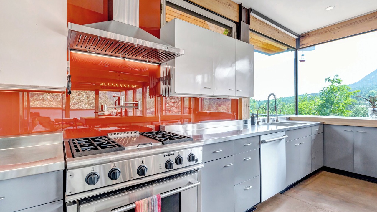 Photo of Kitchen in Cheyenne Canyon