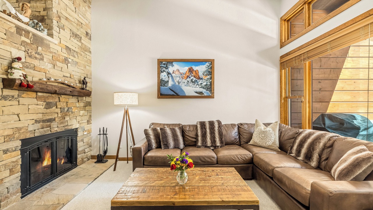 Photo of Livingroom in Four O'Clock