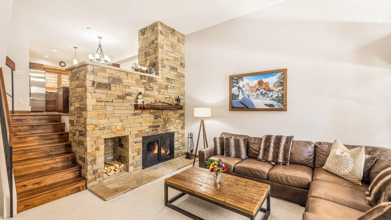 Photo of Livingroom in Four O'Clock