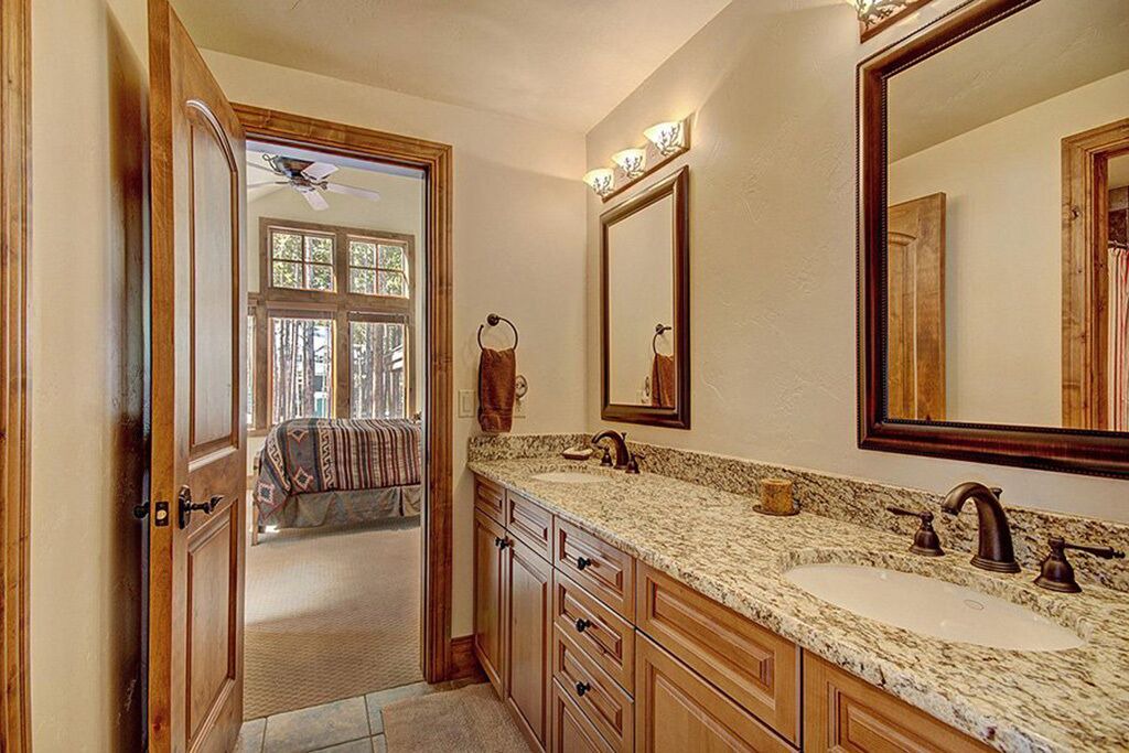 Photo of Bathroom in Boulder Ridge